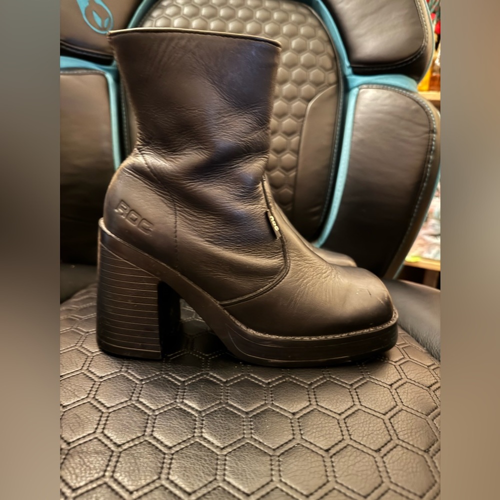 ***ROC AUSTRALIA*** Invito boots/booties